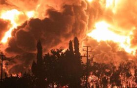 endonezya-petrol-rafineri-patlama-a24haber