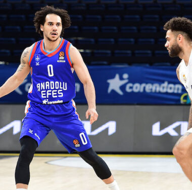 anadolu-efes-real-madrid-thy-euro-lig-ceyrek-final-basketbol-a24haber