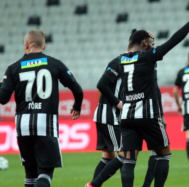 besiktas-kayserispor-super-lig-futbol-ghezzal-nkodou-a24haber