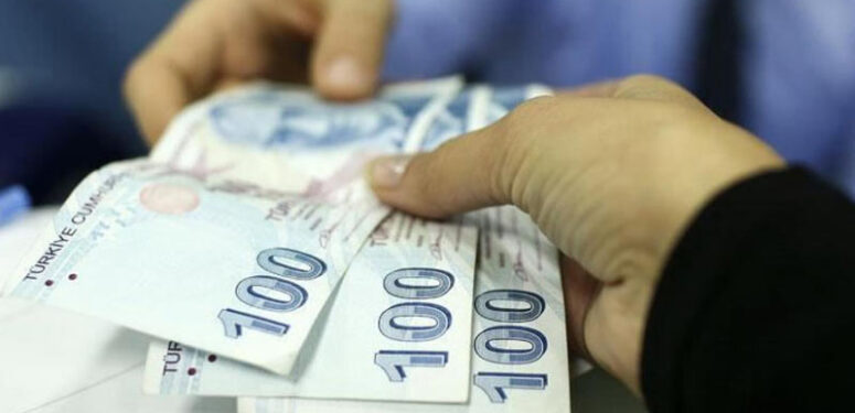 Burs ve kredi ödemeleri hesaplara yatmaya başladı