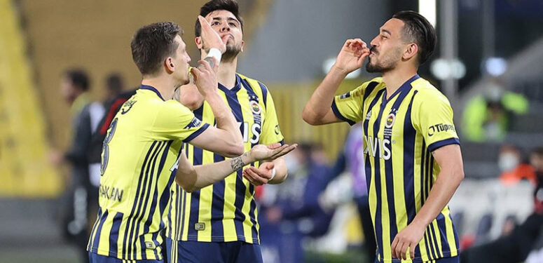 Fenerbahçe Kadıköy’de 3 puanı kaptı