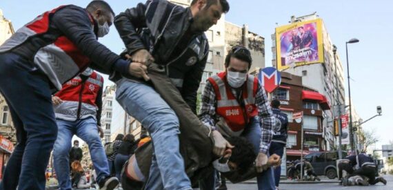 1 Mayıs Emek ve Dayanışma Günü’nde Taksim’e çıkmak isteyen gruplara polis müdahale etti