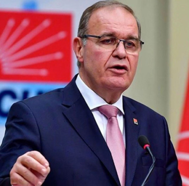 chp-li-faik-oztrak-bu-pislikleri-ancak-sandik-temizler-a24haber