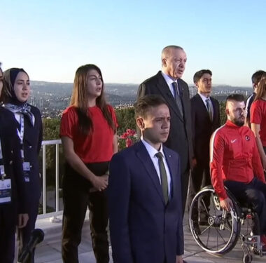 cumhurbaskani-erdogan-19-mayis-istiklal-marsi-a24haber