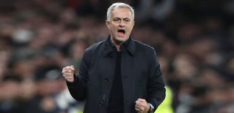 AS Roma Jose Mourinho ile anlaşmaya vardı