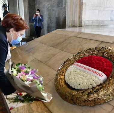 meral-aksener-19-mayis-anitkabir-ziyaret-a24haber