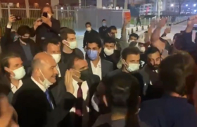 suleyman-soylu-destekcileri-haberturk-binasi-onunde-destek-gosterisi-duzenledi-a24haber