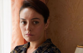 ezgi-mola-ozur-dilemesi-istenildi-reddetti-a24haber