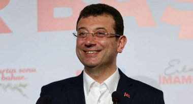 ibb-ekrem-imamoglu-futbol-maci-a24haber
