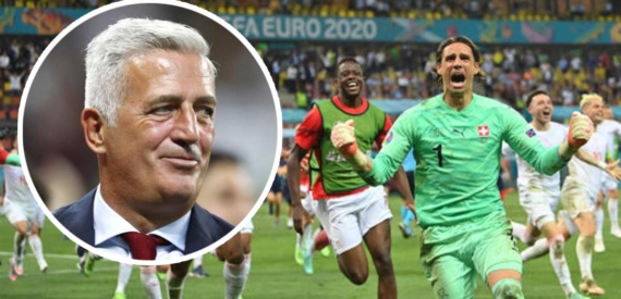 İsviçre patronu Petkoviç, takımı ile Euro 2020’de tarih yazdı