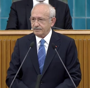 kilicdaroglu-erdogan-i-elestirdi-muzikten-rahatsiz-oluyorsun-10-bin-dolar-alan-siyasetciden-olmuyorsun-a24haber