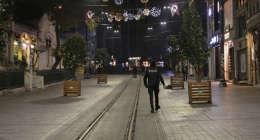 kisitlamada-son-gece-yarin-normallesme-basliyor-a24haber