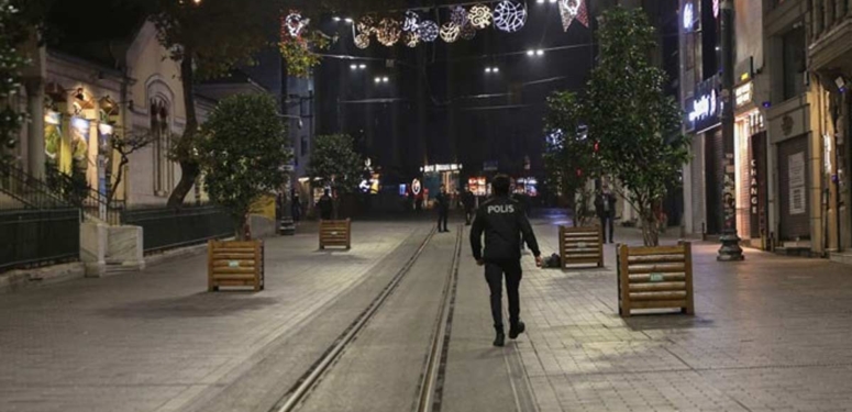 Kısıtlamada son gece, yarın normalleşme başlıyor