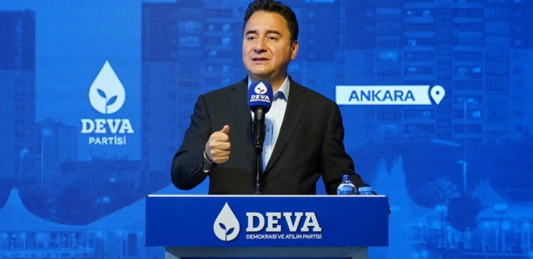 Ali Babacan: Allah Erdoğan’ı prompterdan ayırmasın
