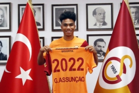 galatasaray-gustavo-assuncao-ile-sozlesme-imzaladi-a24haber