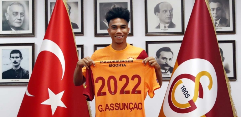 Galatasaray yeni transferi Assunçao ile sözleşme imzaladı
