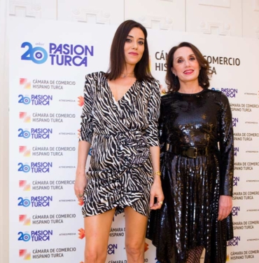 cansu-dere-ve-turk-firmalarina-ispanya-dan-odul-a24haber