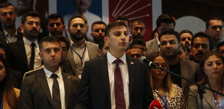 CHP GENÇLİK KOLLARI İL BAŞKANLARI ADANA’DA TOPLANDI