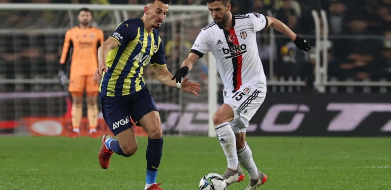 Fenerbahçe Beşiktaş derbisi beraberlikle tamamlandı | Maç sonu: FB 2-2 BJK