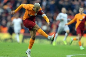 galatasaray-haftalar-sonra-3-puan-ile-tanıştı-galatasaray-2-antalyaspor-0-a24haber