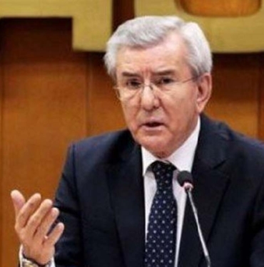 turk-is-sekreter-nazmi-ırgat-kimdir