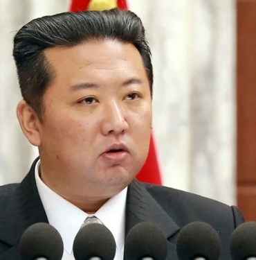 kuzey-kore-lideri-kim-jong-un-zayıf-haliyle-görenleri-şaşırttı-a24haber