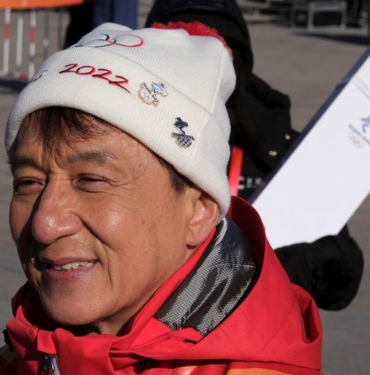 çin-olimpiyat-meşalesini-jackie-chan-taşıdı-a24haber