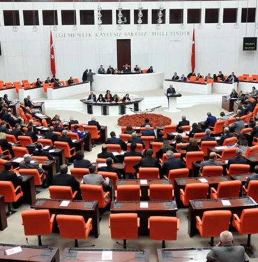 öğretmenlik-meslek-kanunu-meclisten-geçti-a24haber