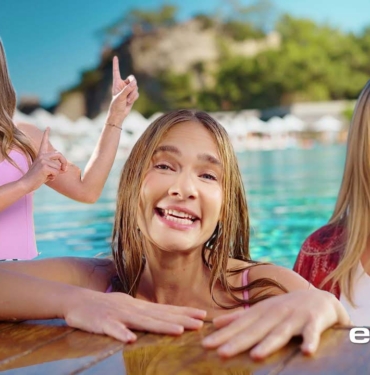 ets-tur-reklamı-müge-boz-a24haber