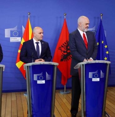 ab-arnavutluk-ve-kuzey-makedonya-ile-müzakerelere-basladi-a24haber