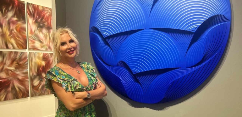 didem-yagci-nin-eseri-sylvester-stallone-nin-sanat-koleksiyonunda-yer-aldi-a24haber