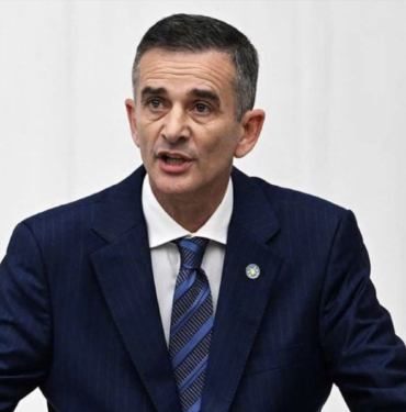 umit-dikbayir-iyi-partiden-ihrac-edildi-a24haber